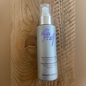 Monat Studio One Heat Protectant Spray